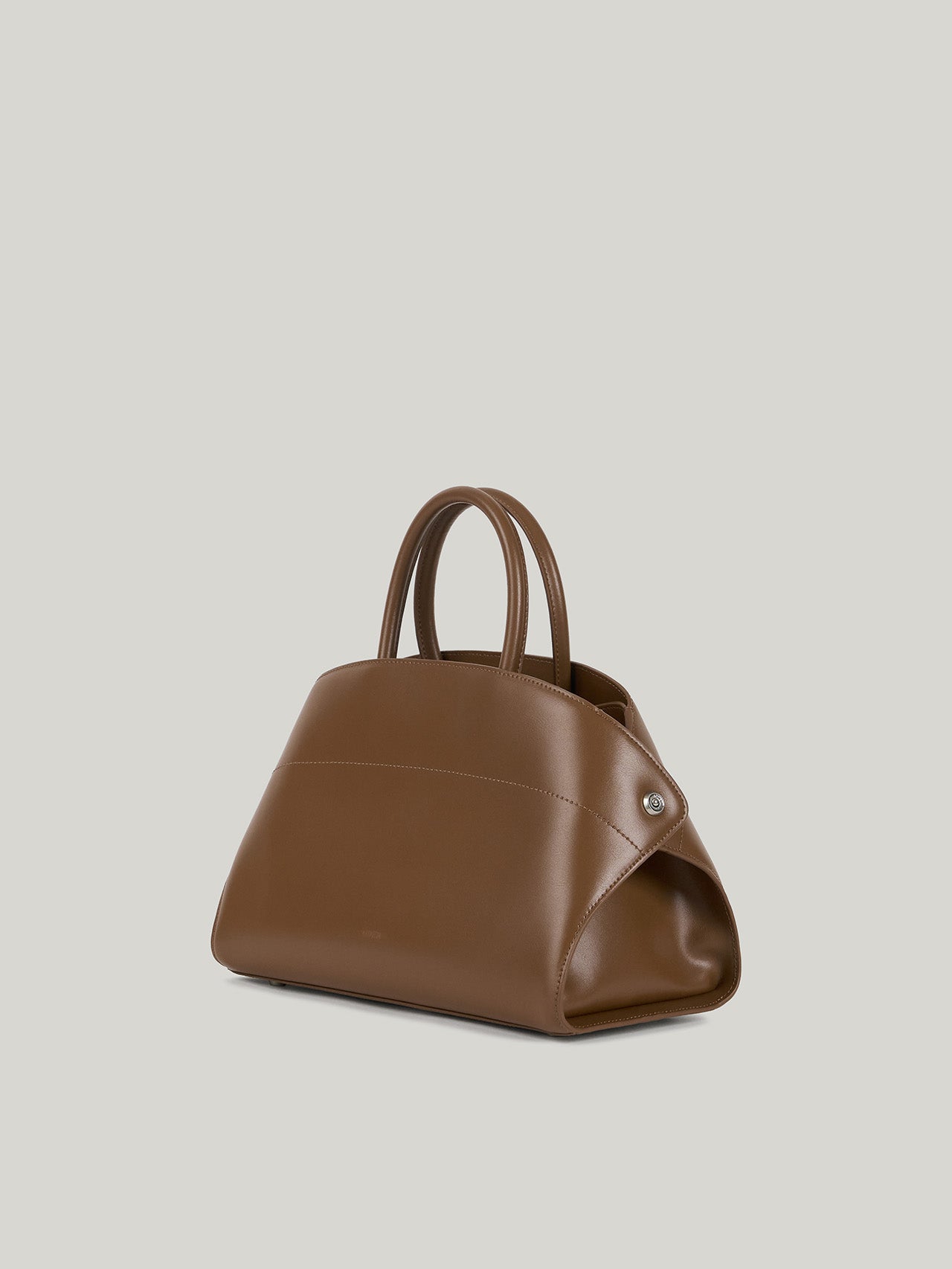 NADEL BAG (TAWNY BROWN)
