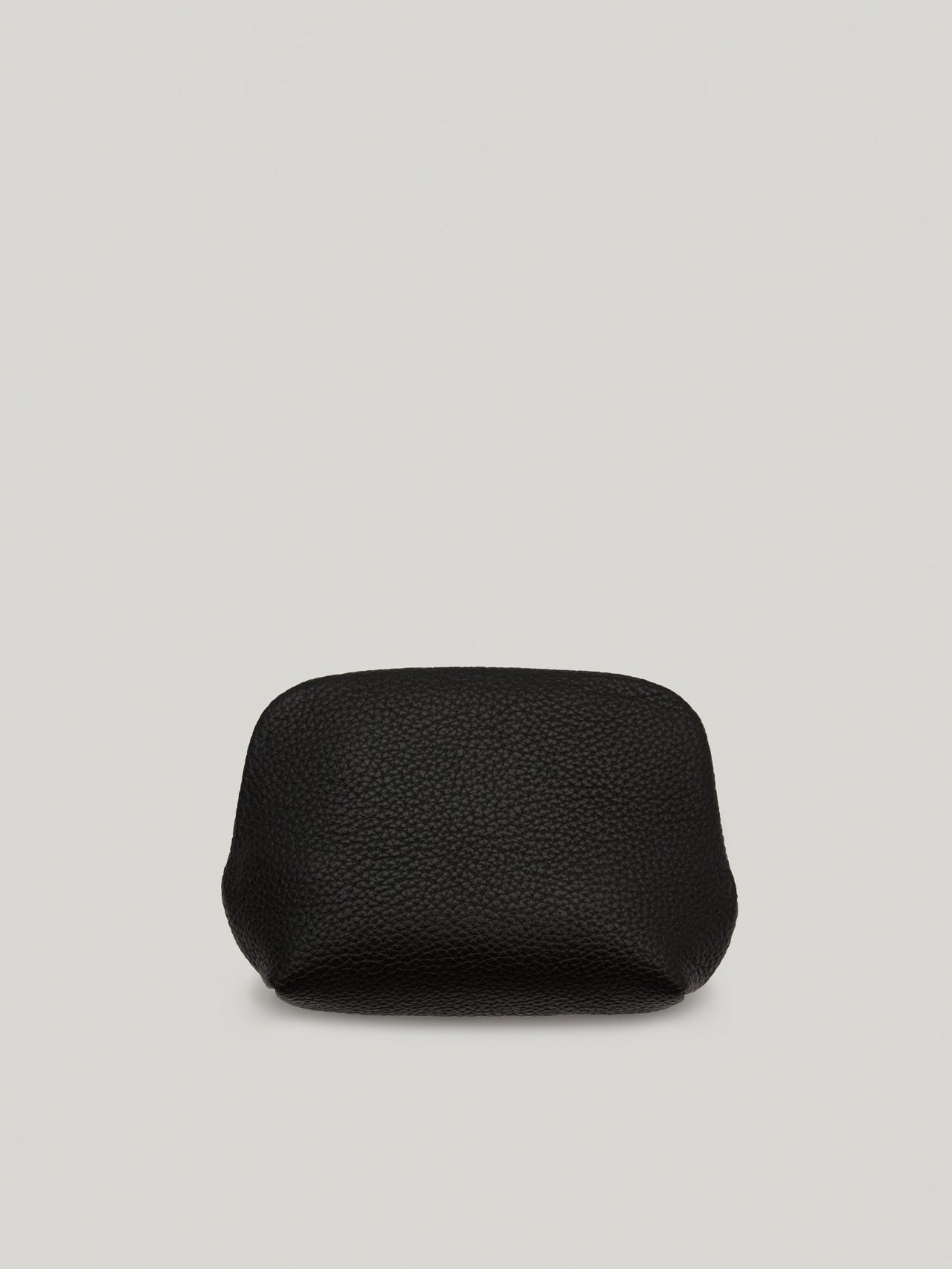 PAVE FRAME POUCH (SOFT BLACK)