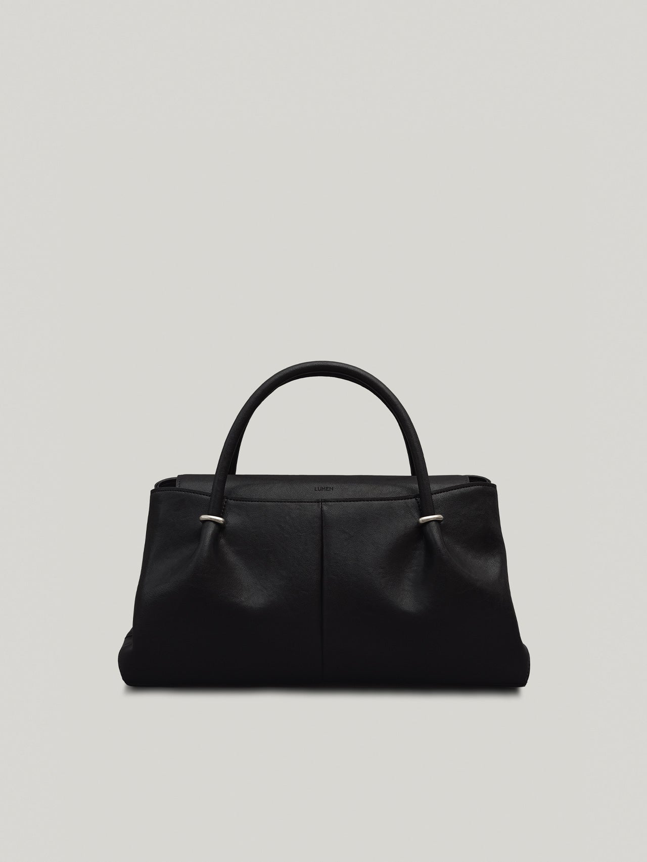 ANNEAU FLAP BAG (SOFT BLACK)