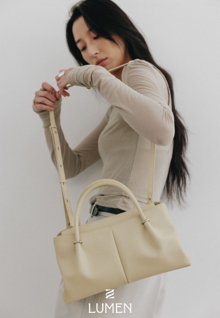 ANNEAU FLAP BAG (HAY YELLOW)