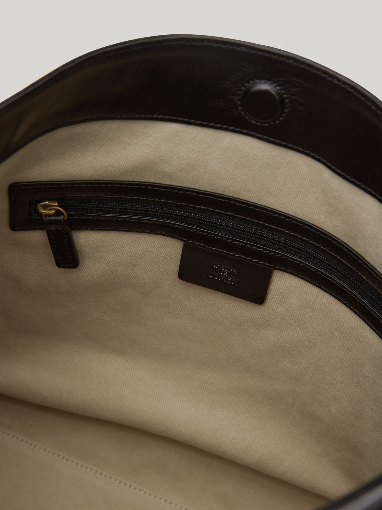 ARETE BAG (SOFT BLACK)