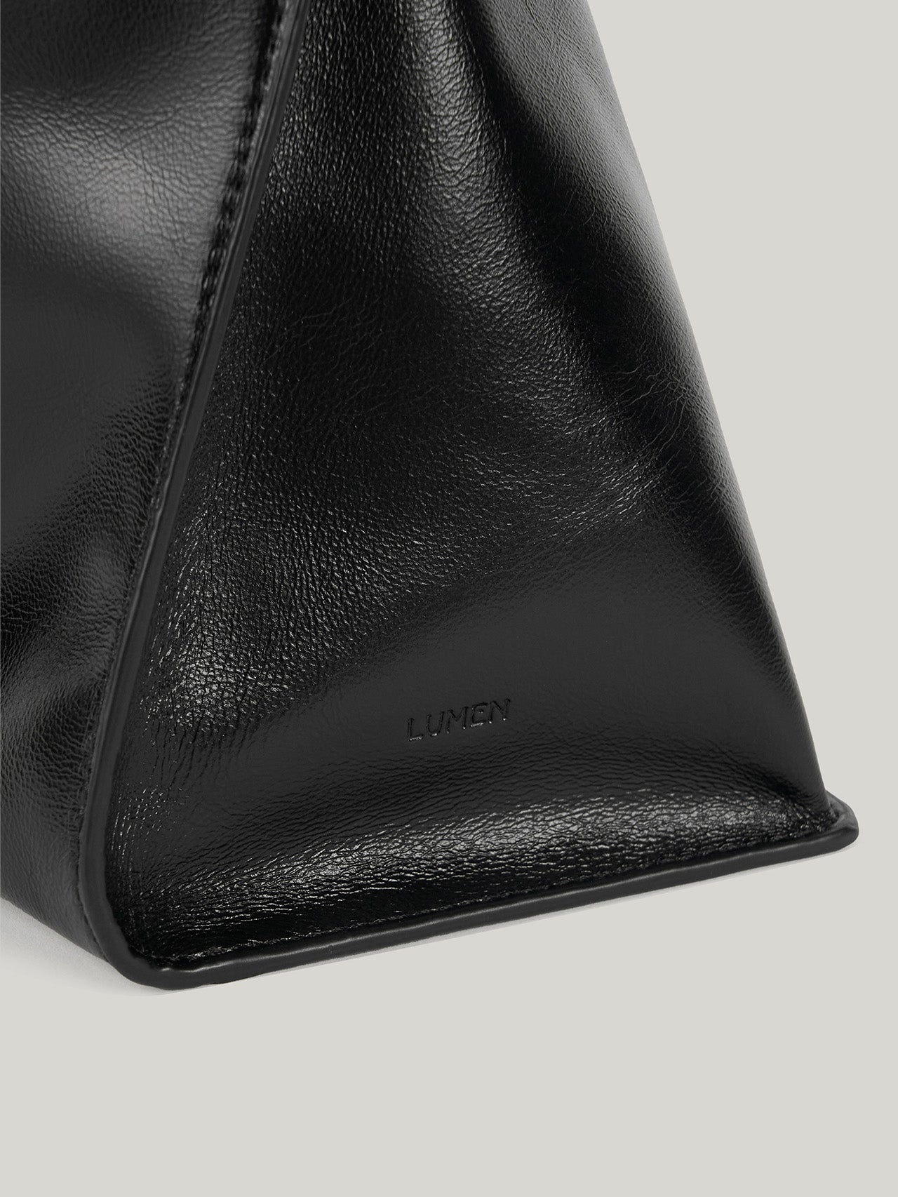 ARETE DEMI BAG (SOFT BLACK)