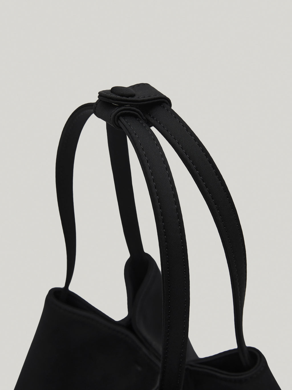 BON BALLON BAG (SILK BLACK)