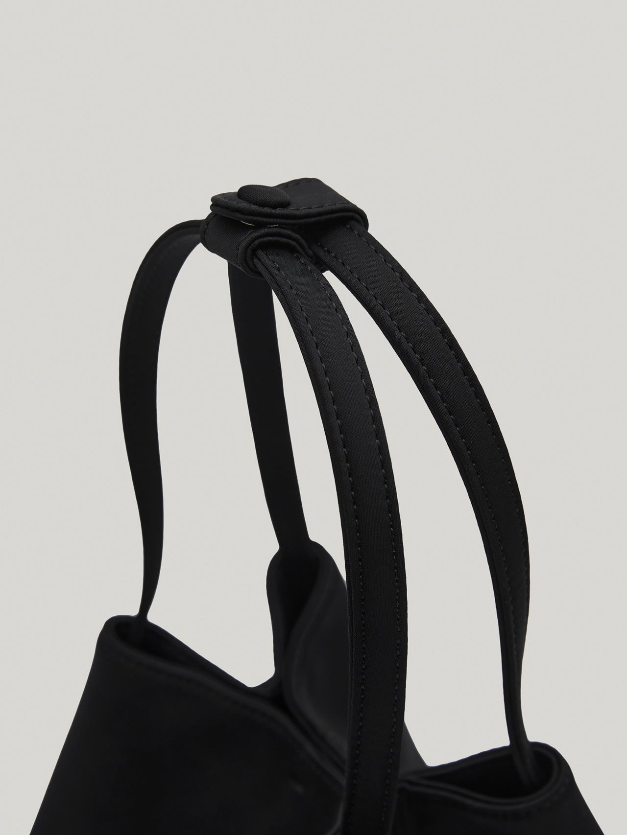 BON BALLON BAG (SILK BLACK)