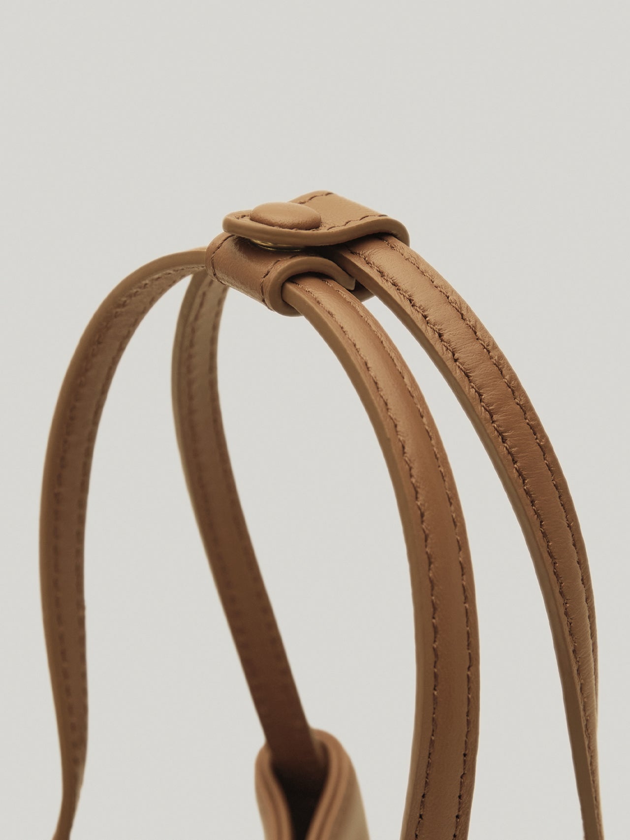 BON BALLON BAG (TAN BROWN)