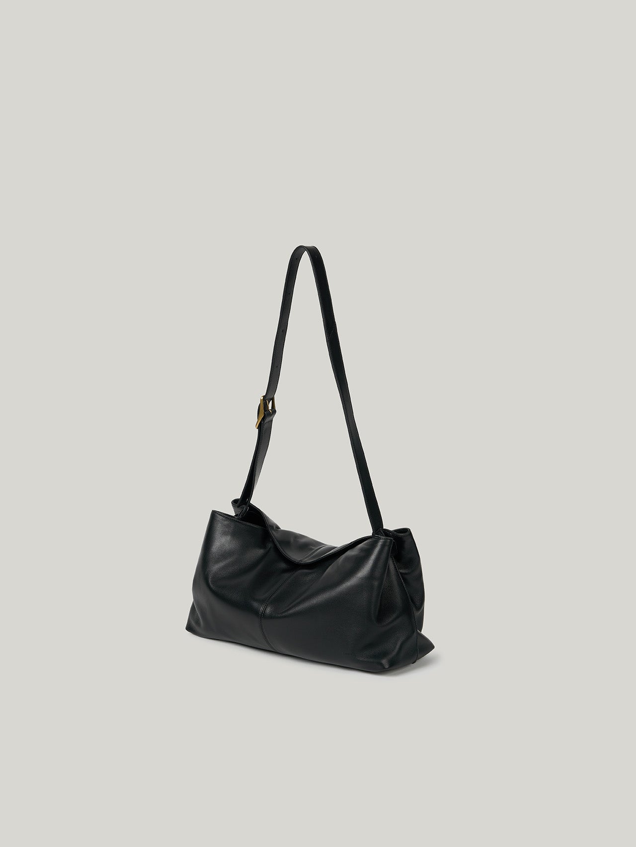 BRISE BAG (SOFT BLACK)