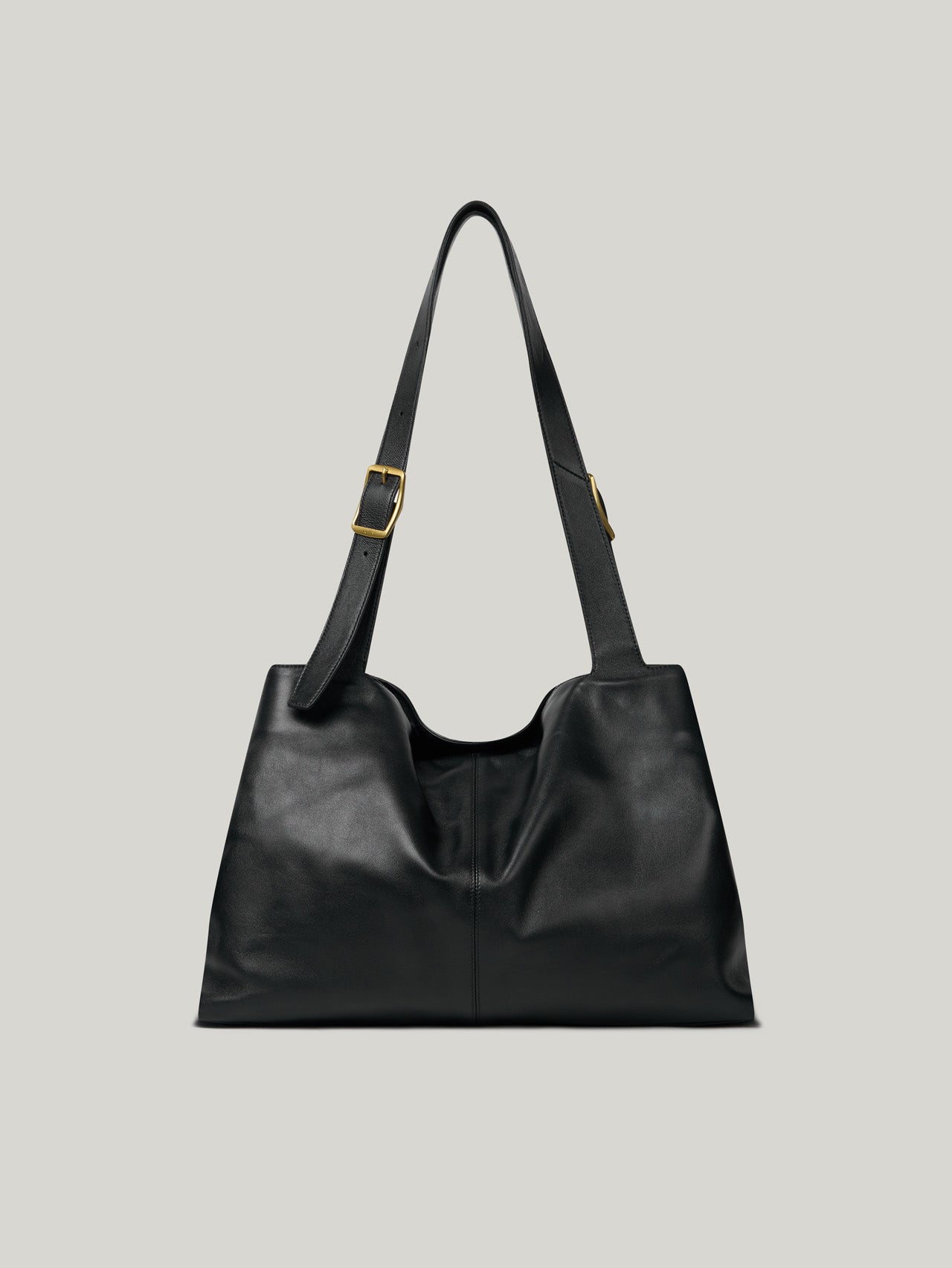 BRISE GRAND BAG (SOFT BLACK)