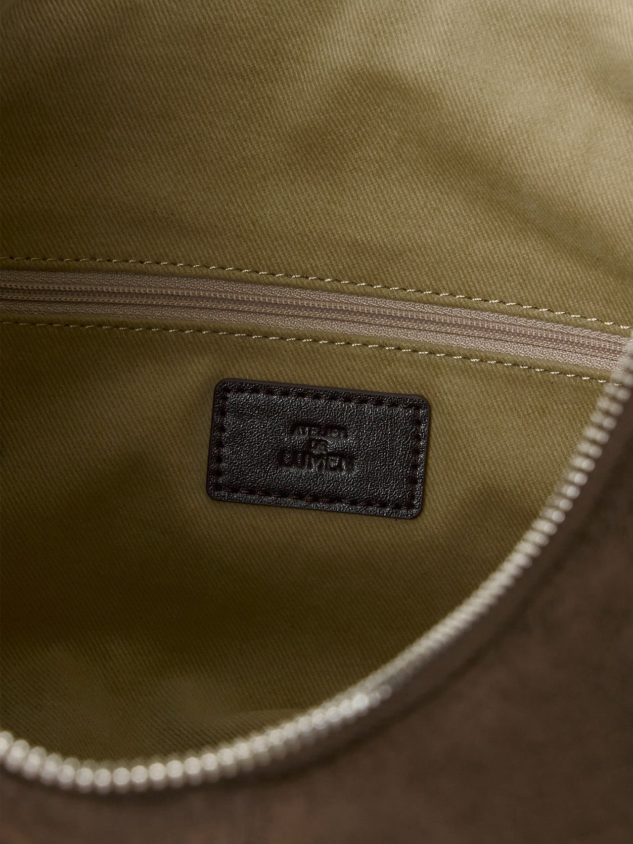MOSSY HOBO BAG (SUEDE BROWN)