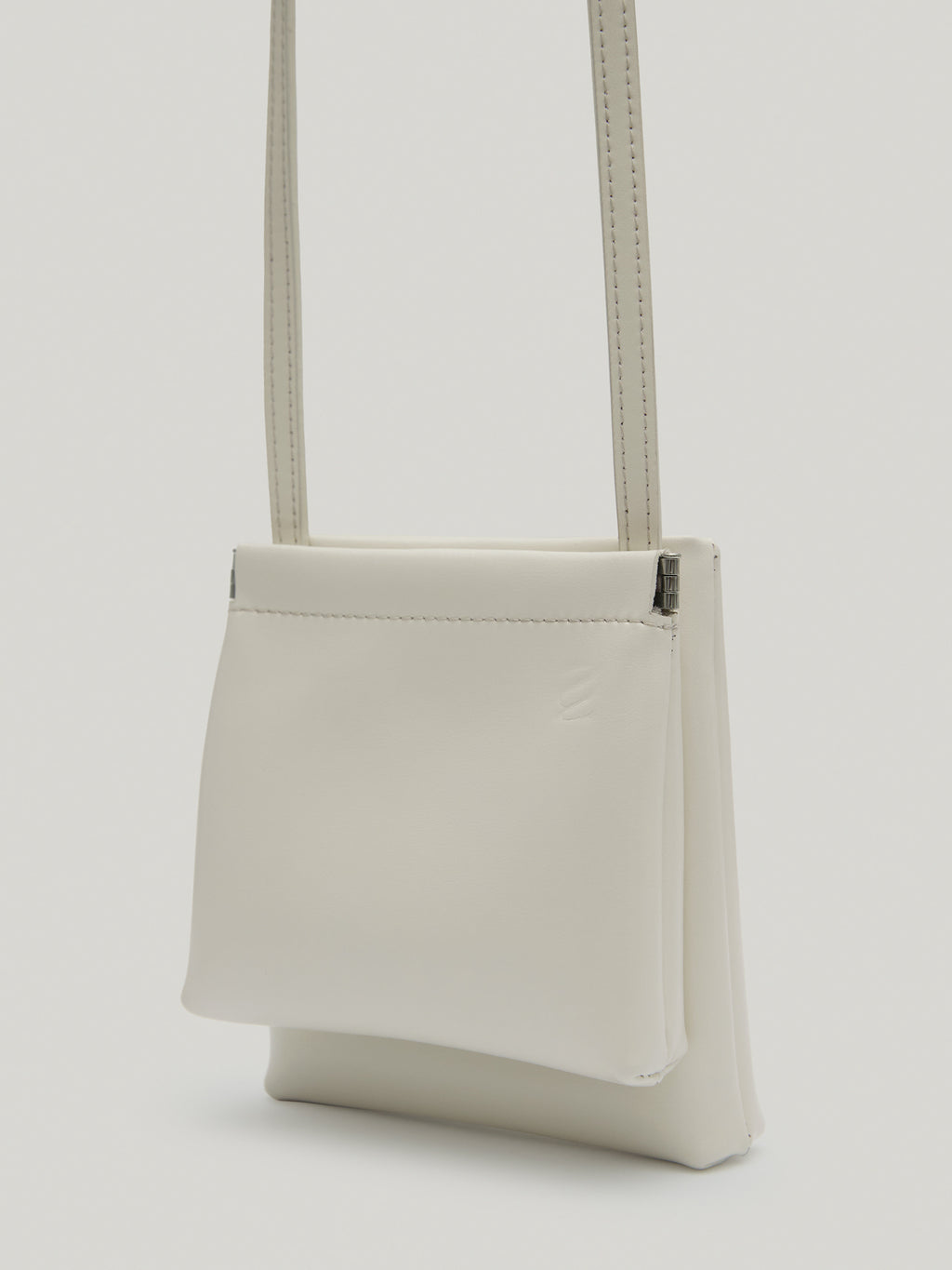 MON BAG (ECRU WHITE)