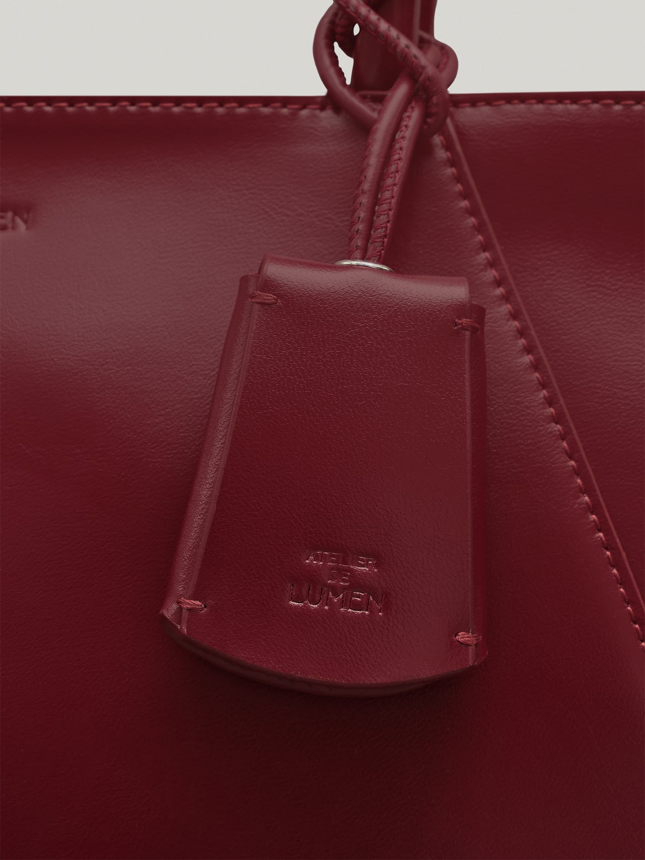 MONIQUE SHOULDER BAG (CARMINE RED)