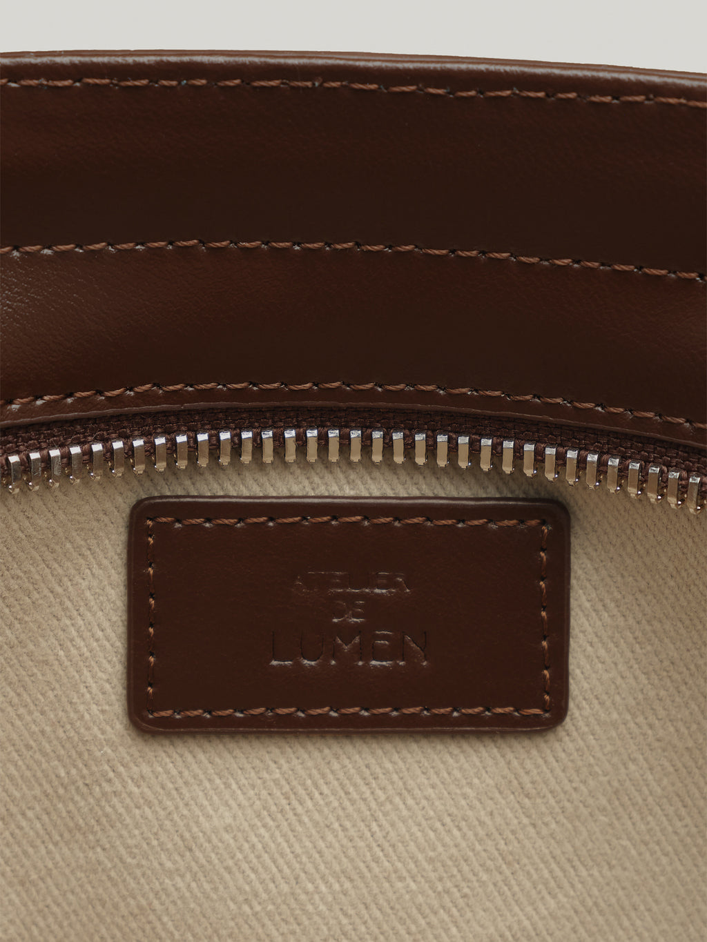 MONIQUE SHOULDER BAG (OAK BROWN)