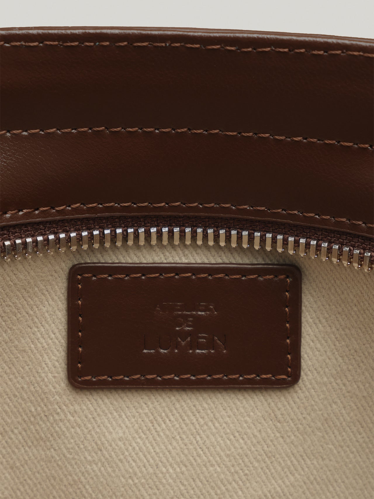 MONIQUE SHOULDER BAG (OAK BROWN)