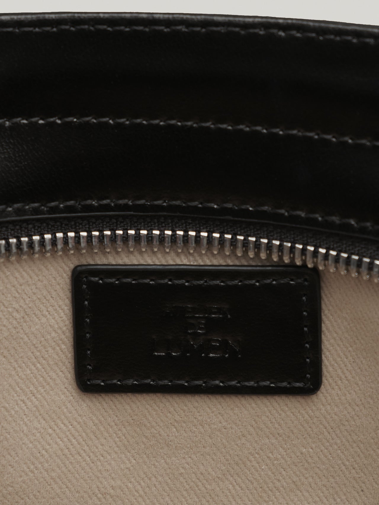 MONIQUE SHOULDER BAG (SOFT BLACK)