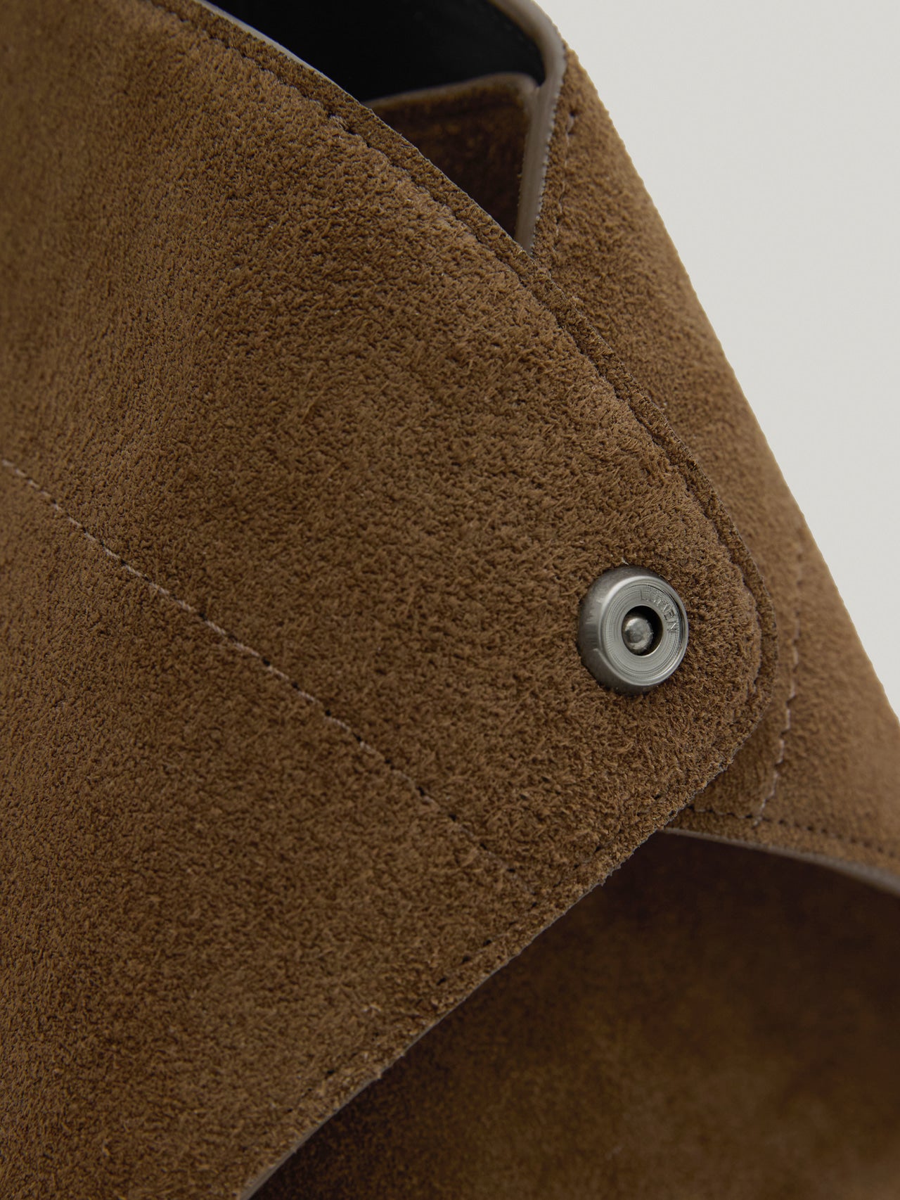NADEL BAG (SUEDE BROWN)