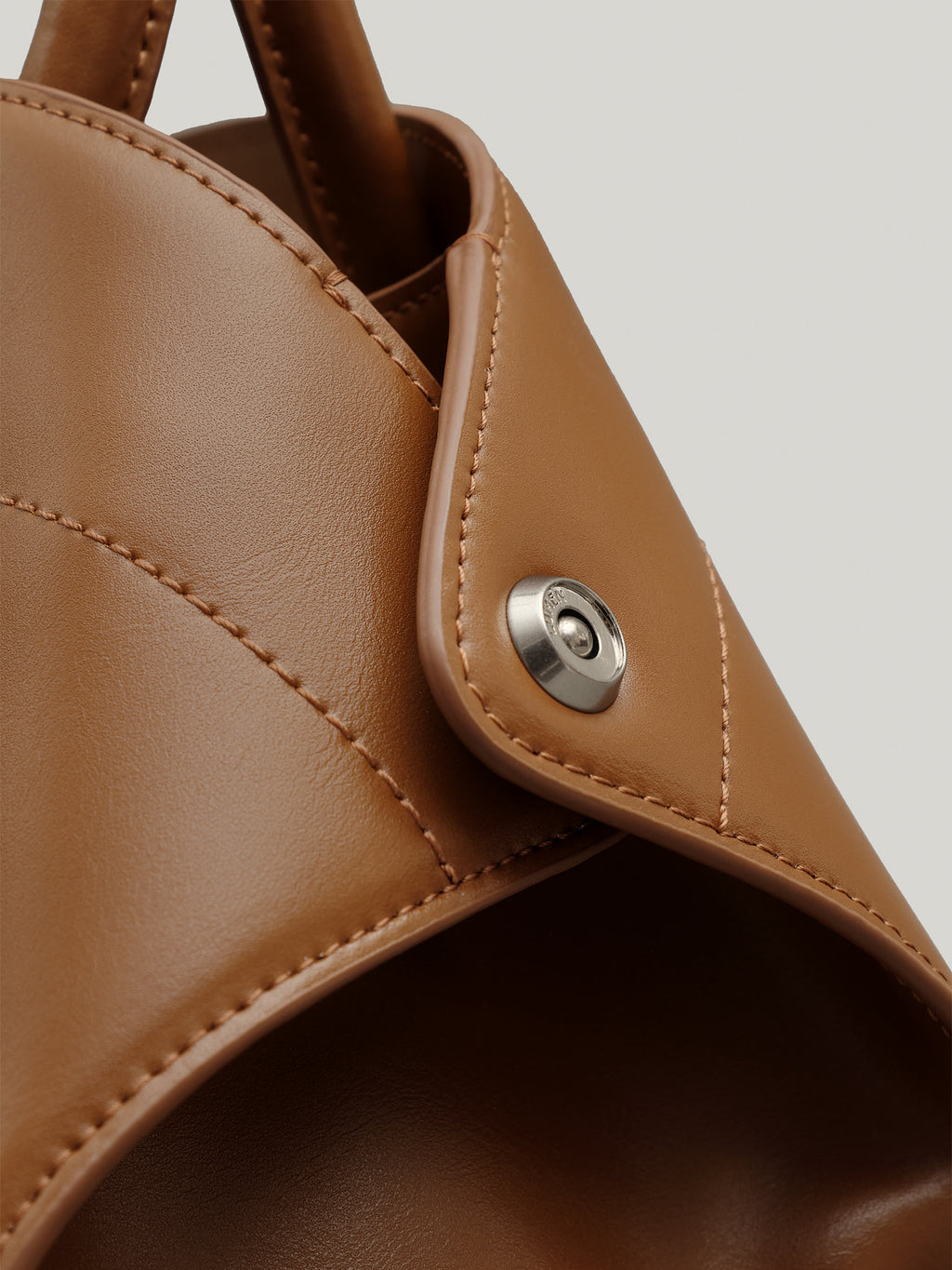 NADEL MINI BAG (TAWNY BROWN)
