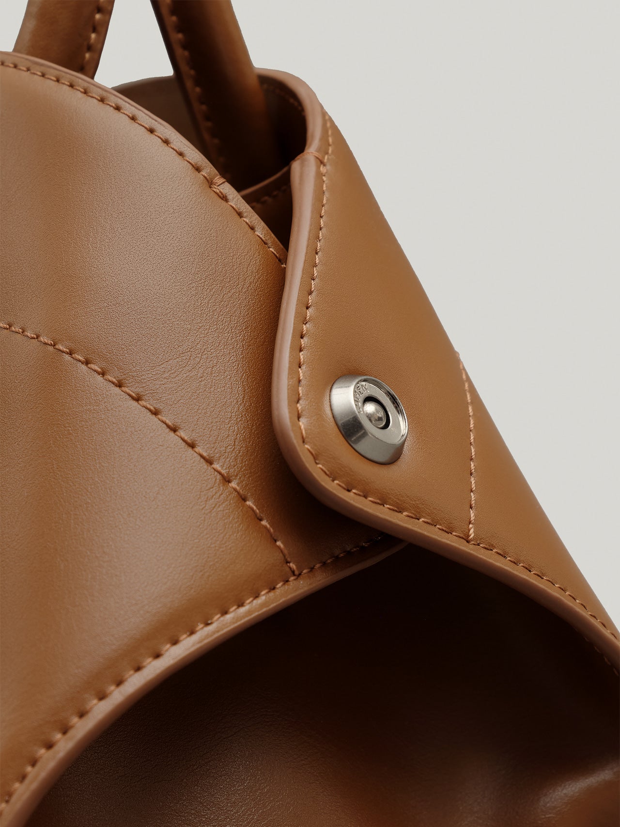 NADEL MINI BAG (TAWNY BROWN)
