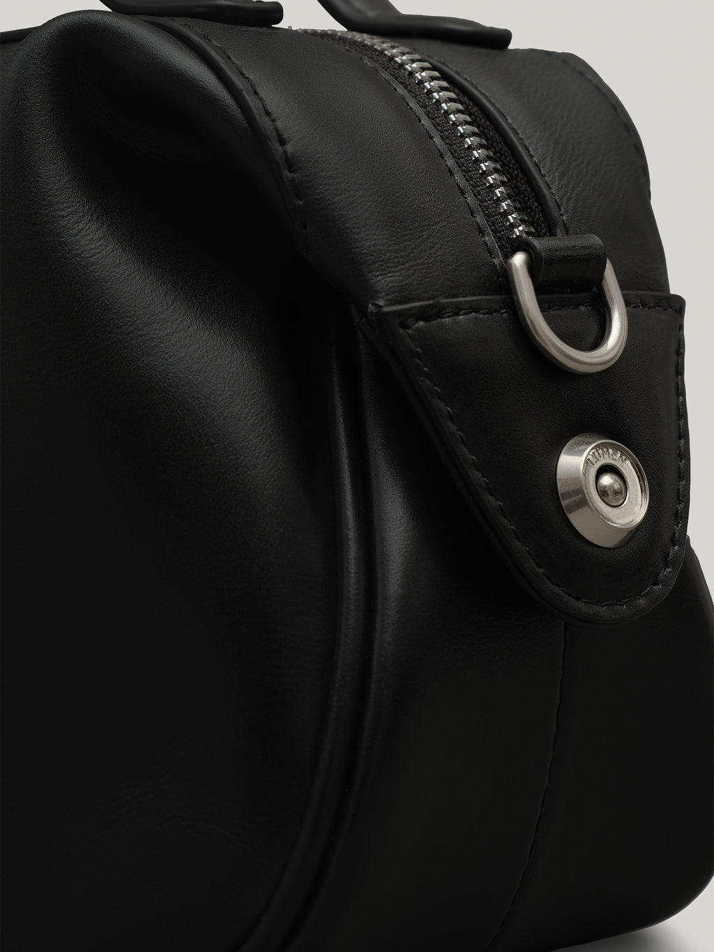 NADEL ZIP TOTE BAG (SOFT BLACK)