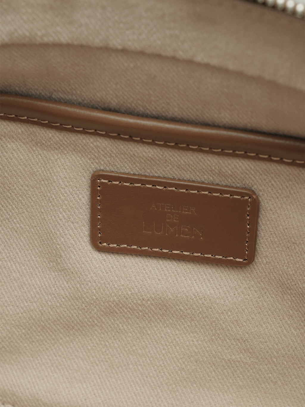 NADEL ZIP TOTE BAG (TAWNY BROWN)