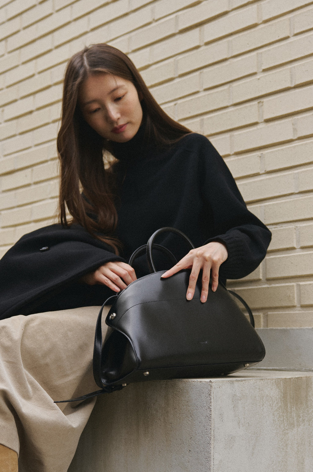 NADEL BAG (SOFT BLACK)
