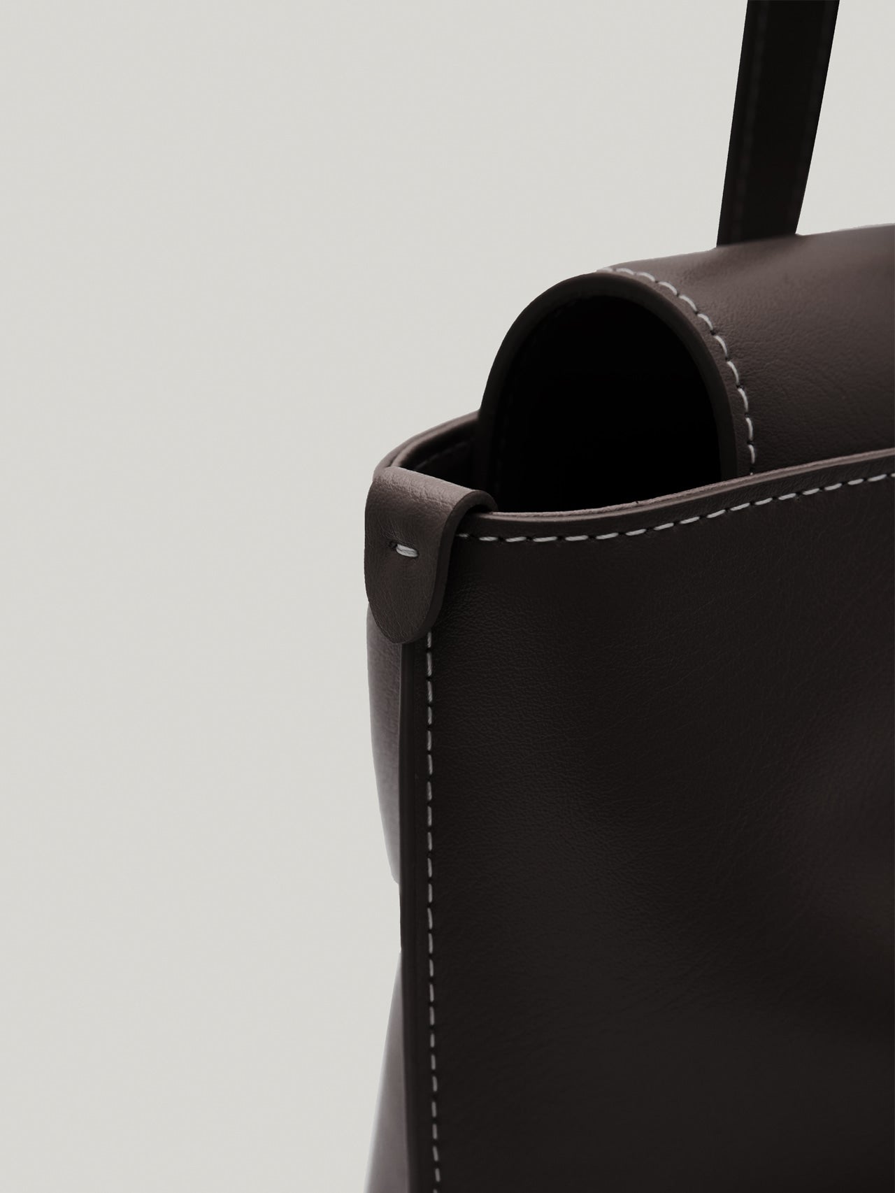 PANIER FLAP BAG (ORGAN BROWN)