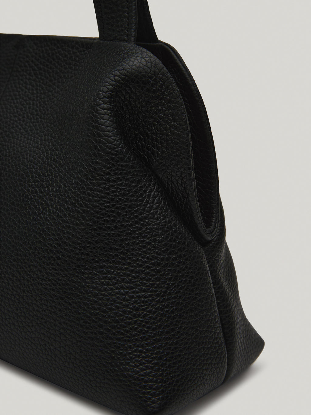 PAVE PETIT BAG (SOFT BLACK)