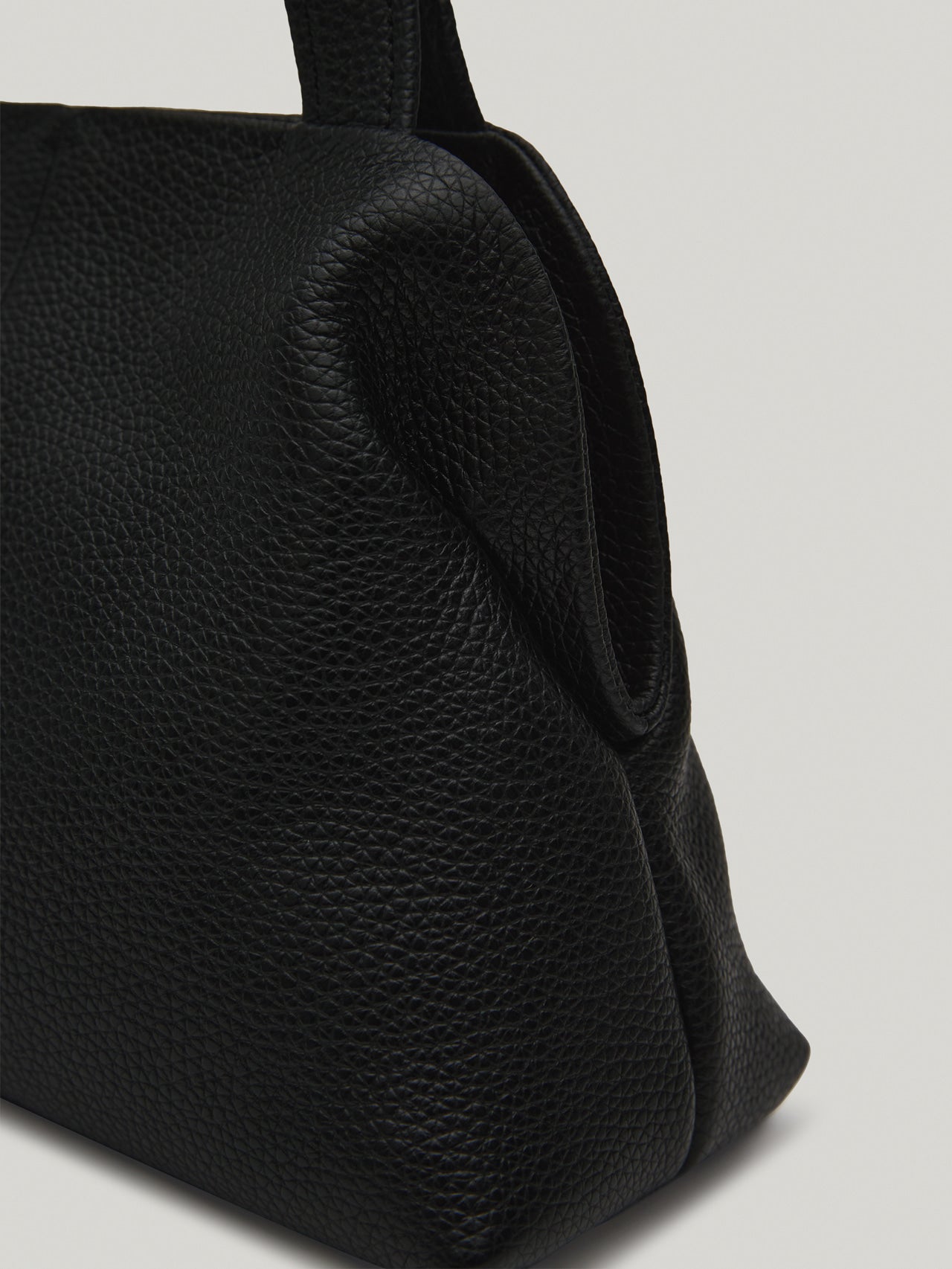 PAVE PETIT BAG (SOFT BLACK)