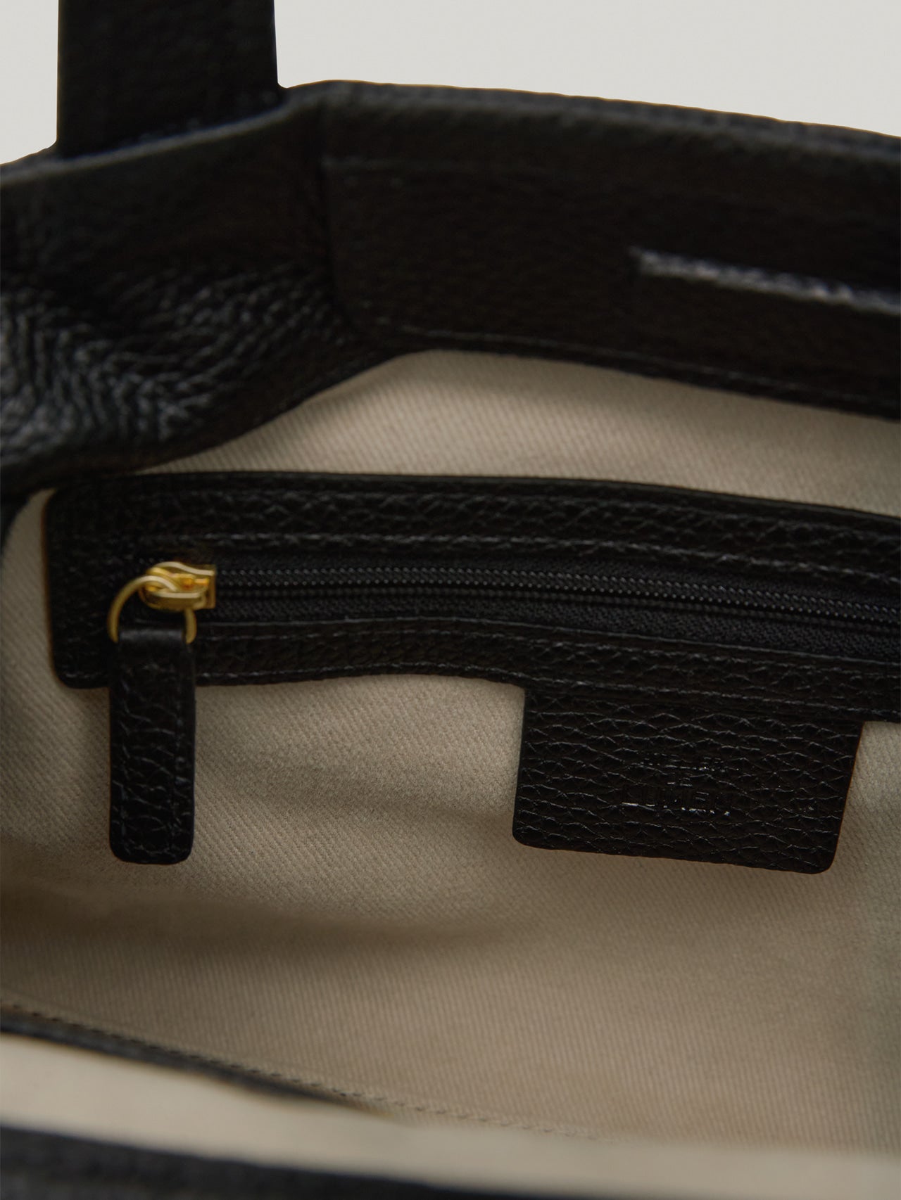 PAVE PETIT BAG (SOFT BLACK)