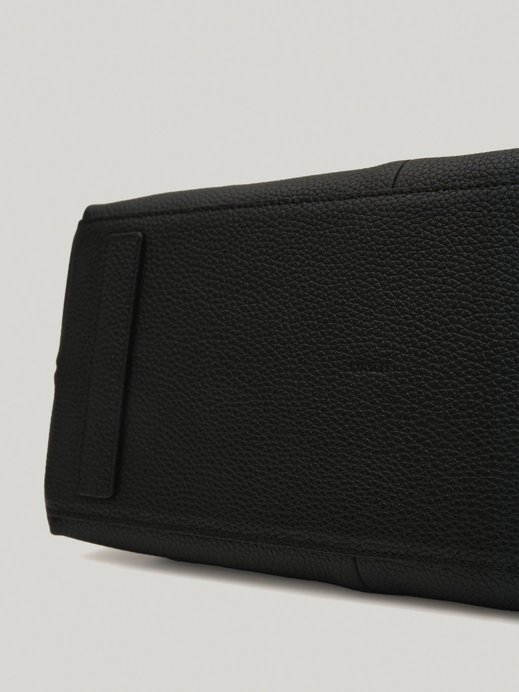 PAVE TOTE BAG (SOFT BLACK)