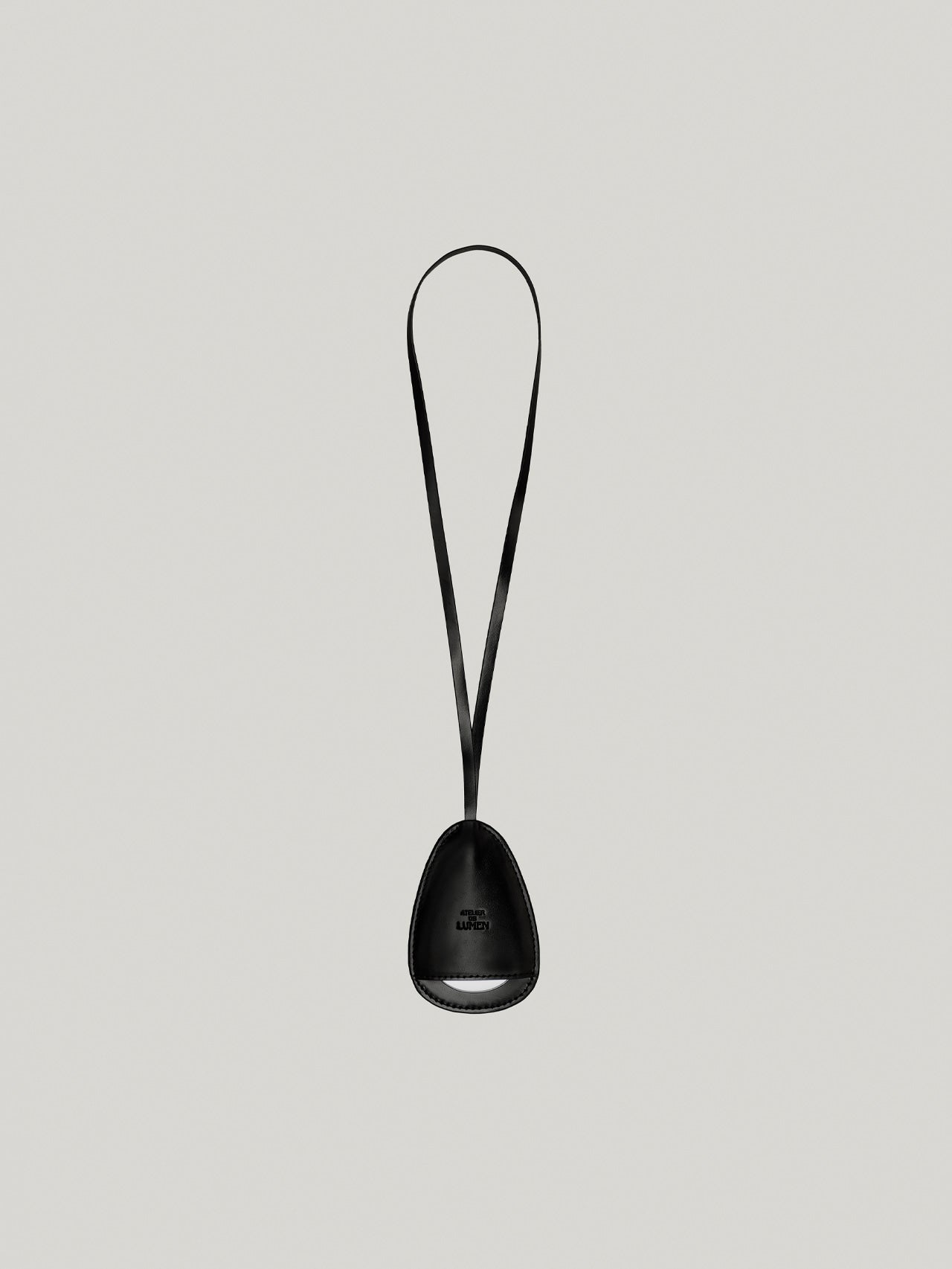 REFLET PLAT CHARM (SOFT BLACK)