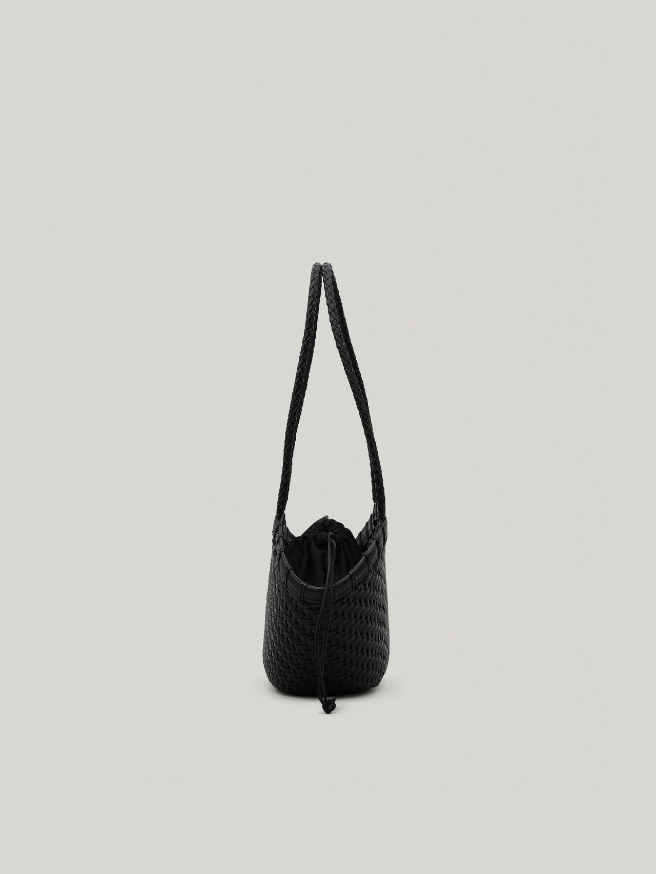 TWIG BASKET SHOULDER BAG (DRIED BLACK)