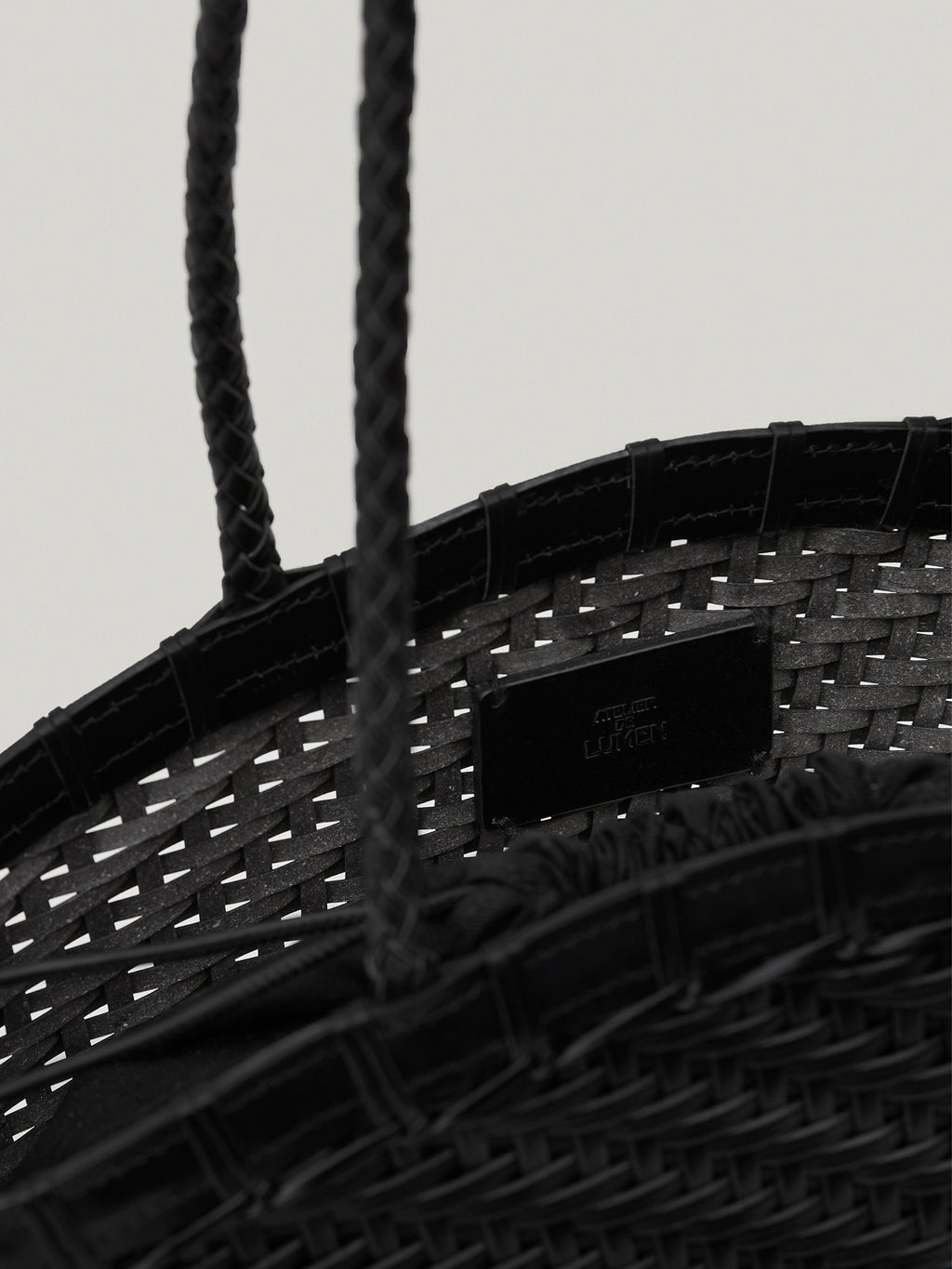 TWIG BASKET SHOULDER BAG (DRIED BLACK)