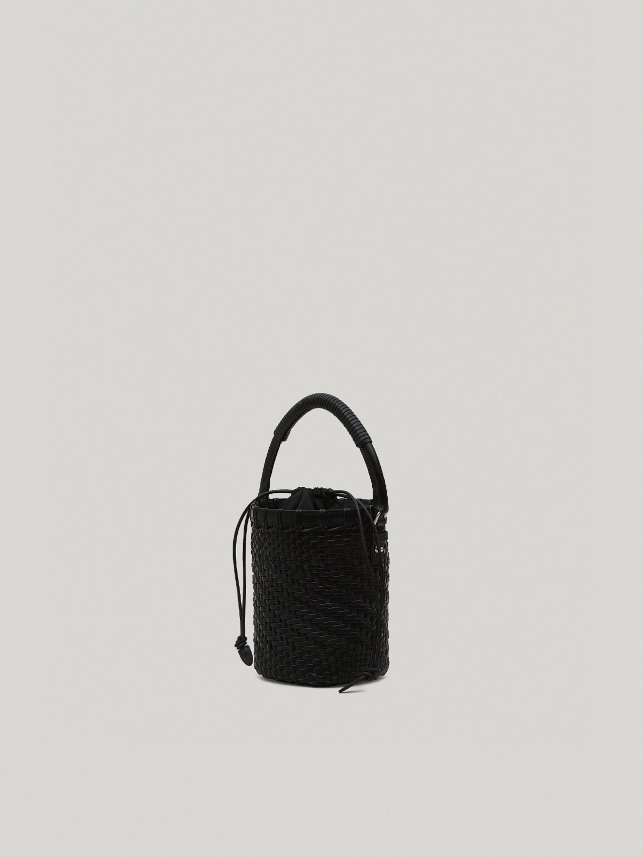 TWIG BASKET TOTE BAG (DRIED BLACK)