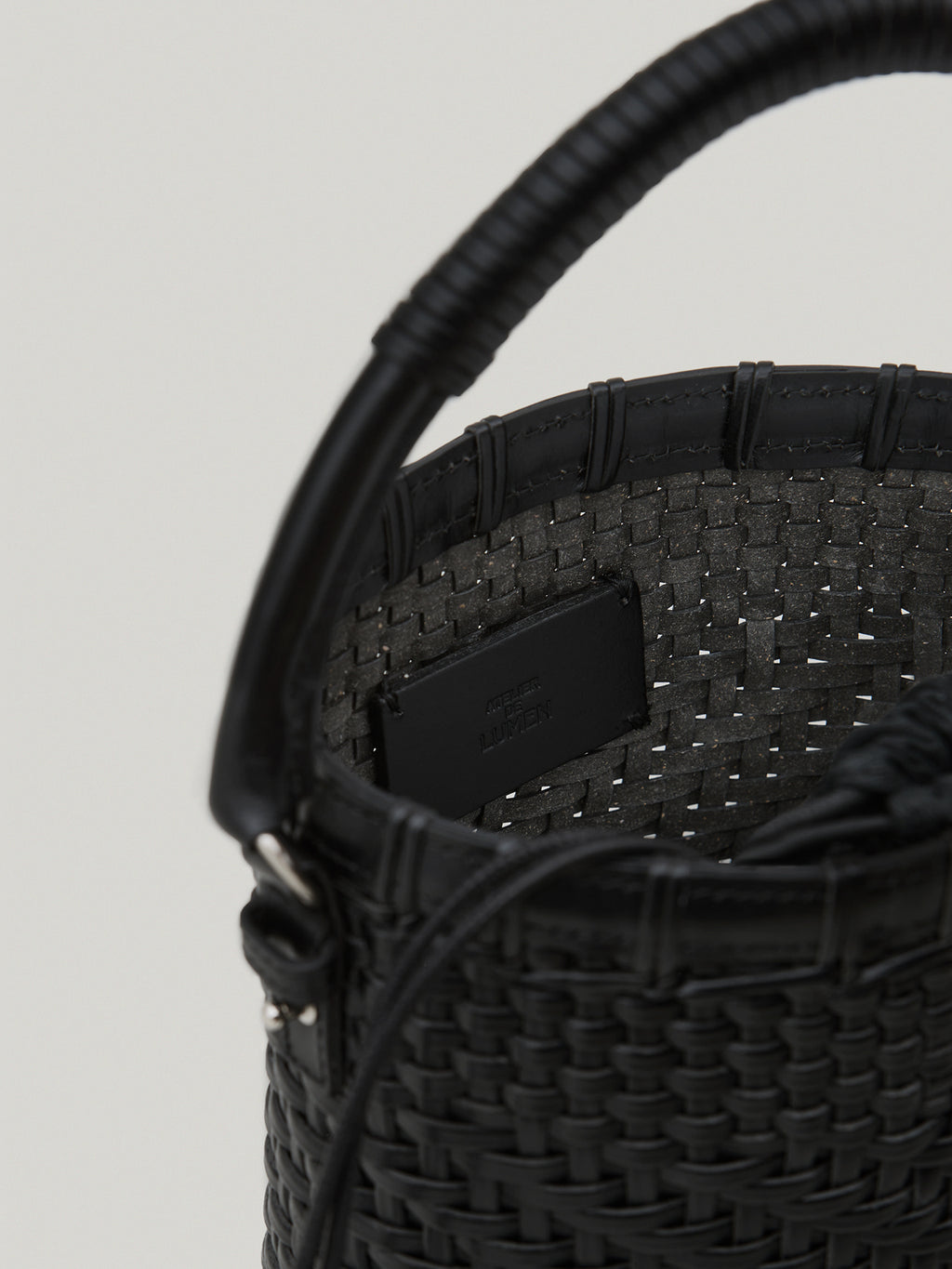 TWIG BASKET TOTE BAG (DRIED BLACK)