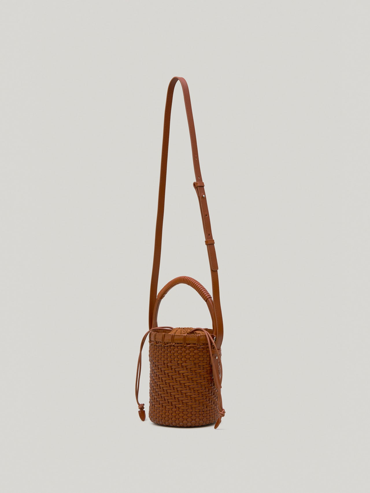 TWIG BASKET TOTE BAG (DRIED TAN)