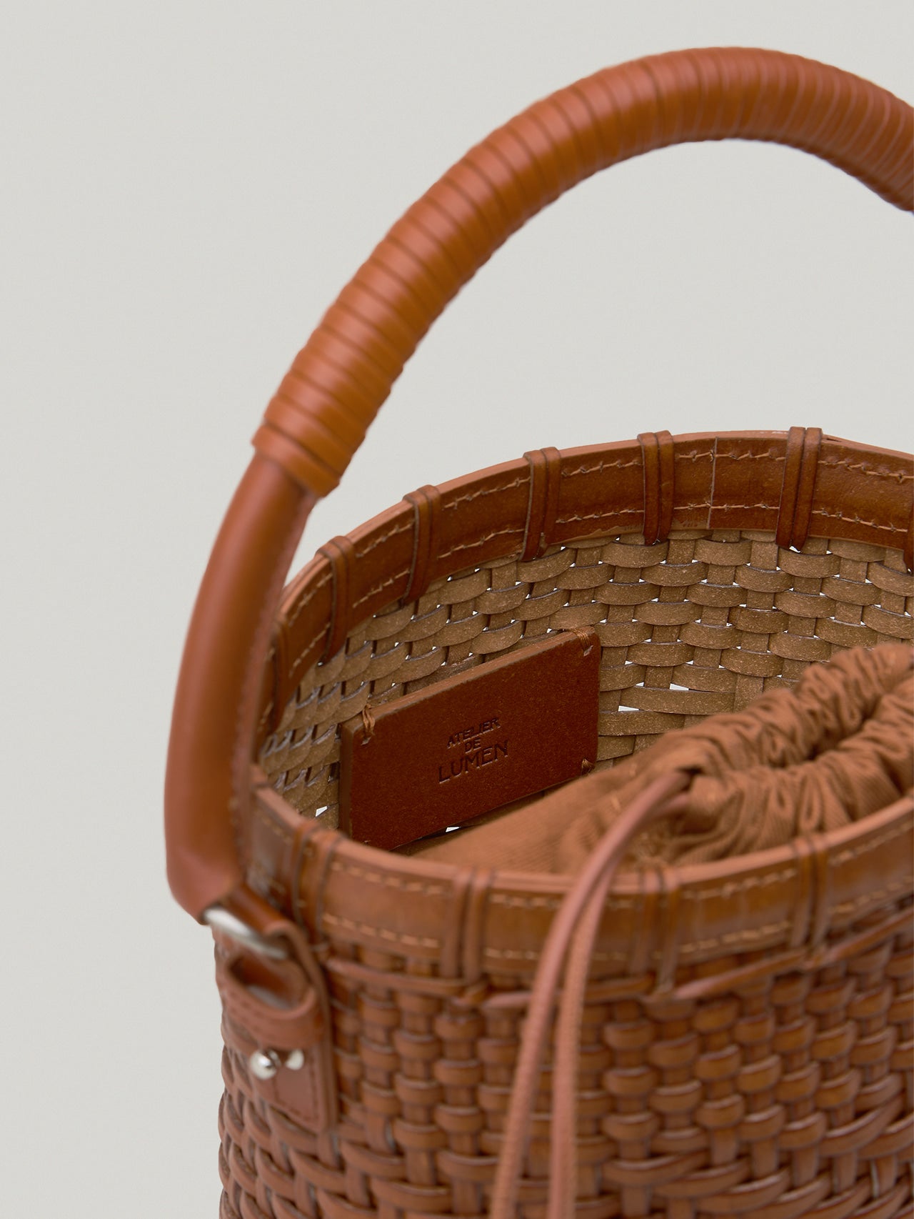 TWIG BASKET TOTE BAG (DRIED TAN)
